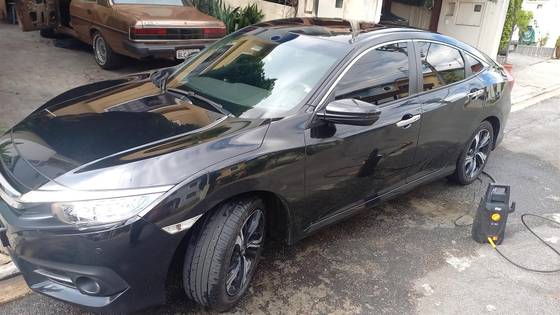 HONDA CIVIC 1.5 16V TURBO GASOLINA TOURING 4P CVT HONDA CIVIC 1.5 16V TURBO GASOLINA TOURING 4P CVT